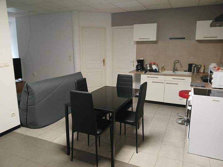 Gîte pour 4 personnes, avec terrasse à Rémilly