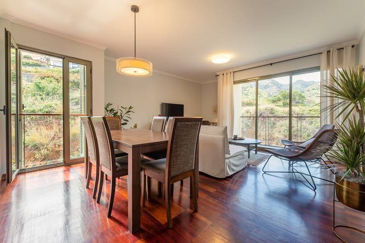 Apartamento de férias para 4 pessoas, com varanda em Santa Cruz (Madeira)