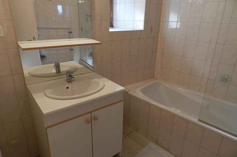Appartement 2/4 personen 45 m2 in een huis met aparte ingang in Bramans, Saint-Jean-de-Maurienne regio