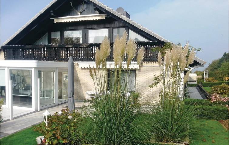Ferienwohnung für 4 Personen, mit Terrasse und Garten in Bad Pyrmont