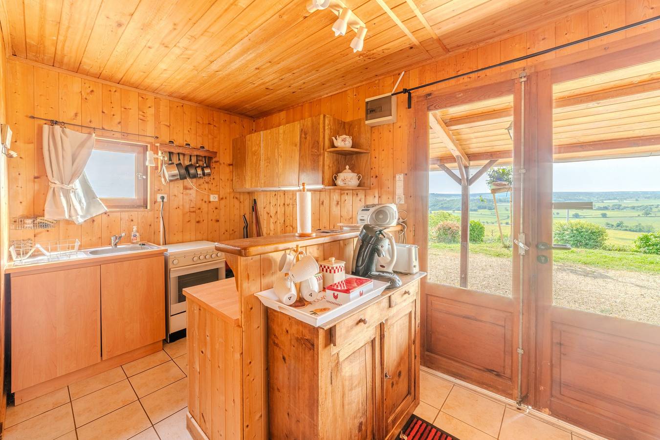 Le Chalet Brionnais - Grand Jardin in Région de Charolles