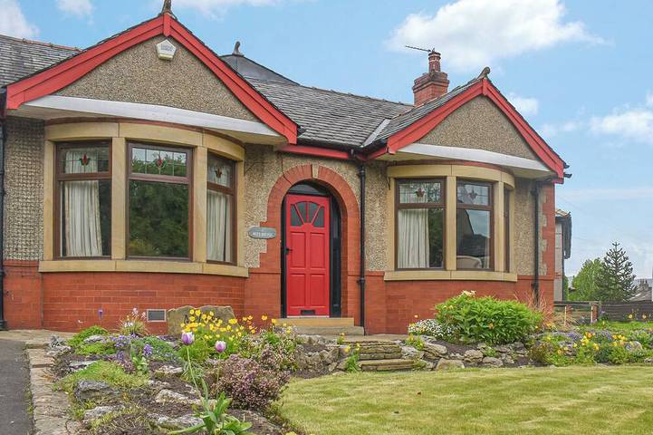 Log cabin for 6 people, with garden in Clitheroe