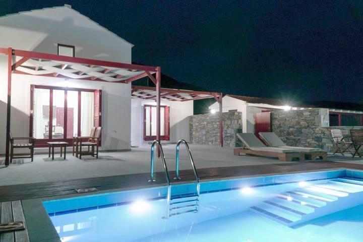 Villa für 4 Personen, mit Garten und Ausblick sowie Pool, kinderfreundlich in Griechenland - 4