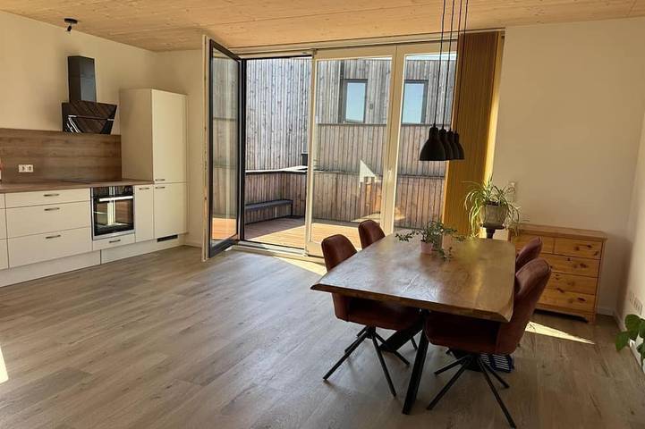 Ferienhaus für 4 Personen, mit Balkon und Garten