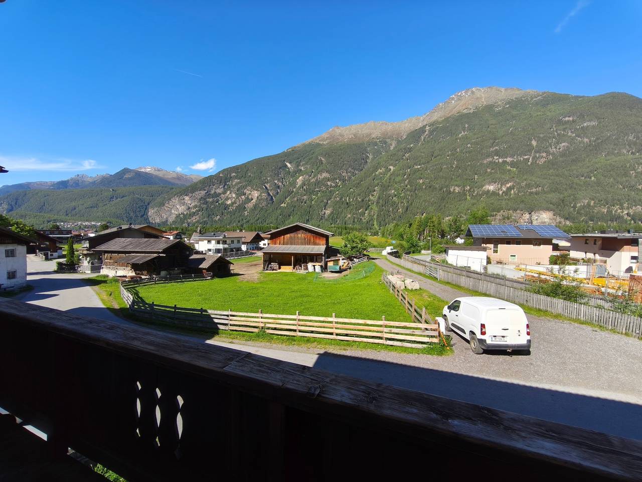 Ganze Wohnung, Apartment 'Ferienhaus Am Wasserfall Ap2' mit Bergblick, privater Terrasse und Wlan in Längenfeld, Ötztal