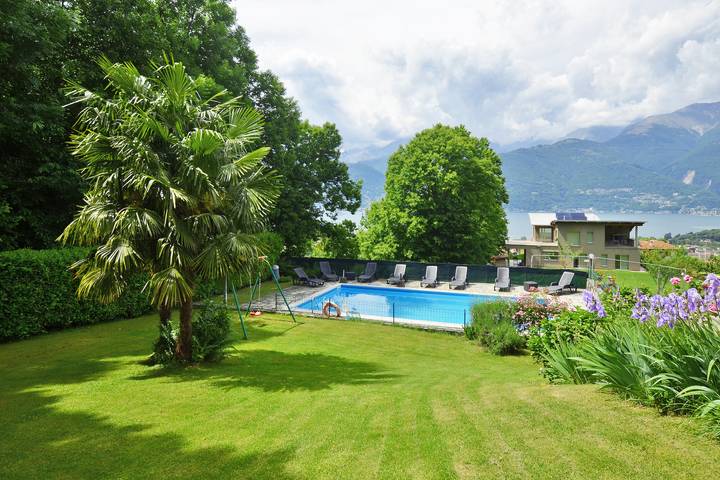 Ferienhaus für 6 Personen, mit Pool und Seeblick sowie Terrasse, kinderfreundlich in Colico - 4