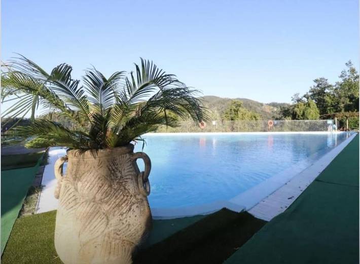 Location de vacances pour 6 personnes, avec vue et bassin pour enfant ainsi que terrasse et piscine à Pignone - 2