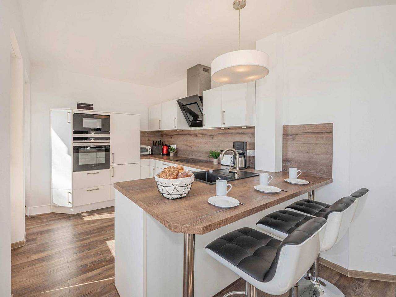 Ganze Ferienwohnung, Haffblick - Moderne Ferienwohnung mit Terrasse & Seeblick – nur 350 m zum Haff in Kamminke, Usedom