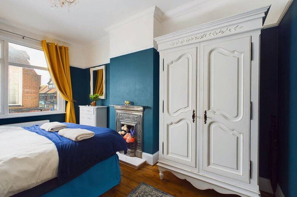 Ganze Wohnung, 2 Bed Apartment- Leigh Broadway in Southend-on-Sea, Östliches England