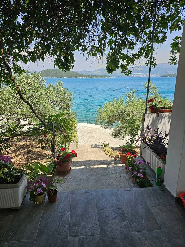 Ganze Wohnung, 2-Zimmer-Ferienwohnung am Strand Bucht Pjestata (Peljesac) -a in Dubrovnik-Neretva