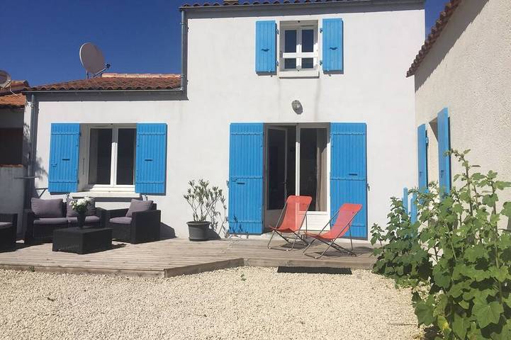 Location de vacances pour 8 personnes, avec Terrasse et Jardin dans Plage Domino