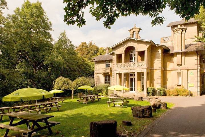 Hostel für 6 Personen, mit Terrasse und Garten in Bath