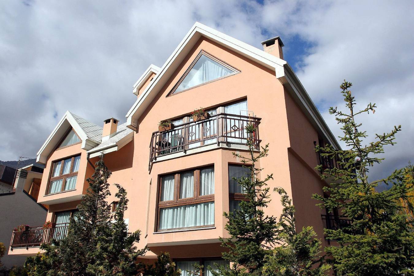 Entire holiday apartment, Bilocale Classico 4 p. l. Villa Frejus in Bardonecchia, Turin Province