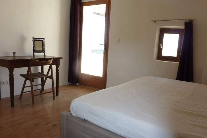 Location de vacances pour 4 personnes, avec terrasse à Lioux - 3