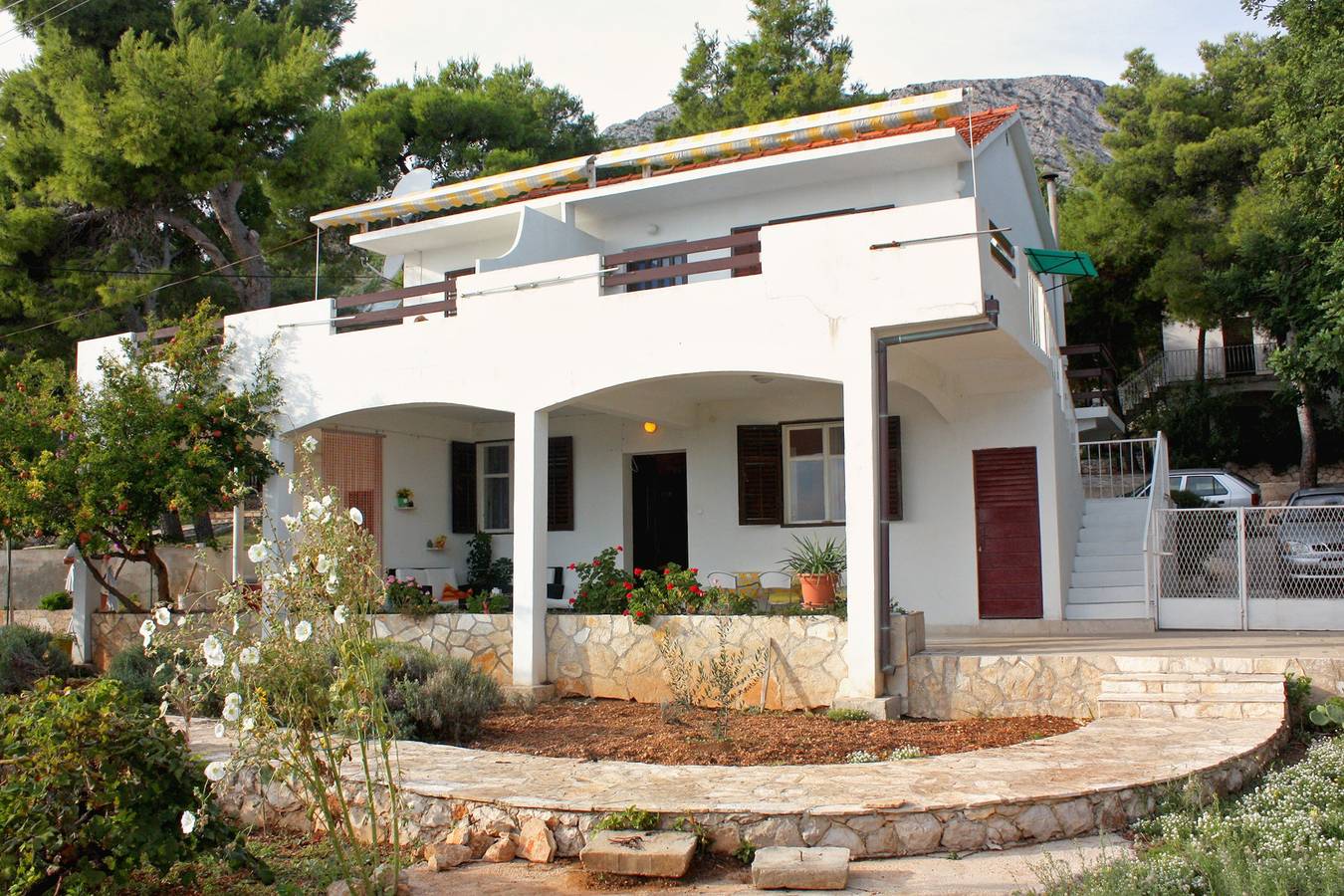 Ganze Wohnung, 2-Zimmer-Ferienwohnung am Strand Ivan Dolac, Hvar A-5709-b in Hvar