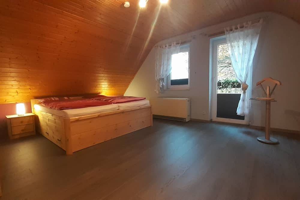 Alleinstehendes Ferienhaus in ruhiger Lage (4 Sterne Dtv-Klassifizierung) in Ebersburg, Rhön-Hessen