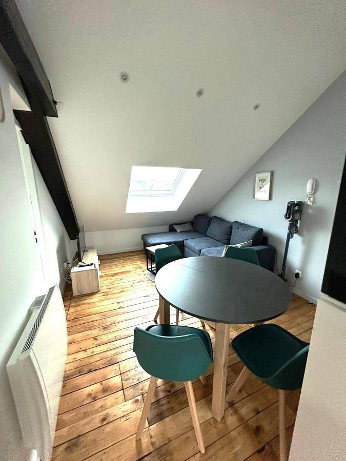 Appartement entier, Two-Bedroom Apartment in Saint-Marc, Territoire de Belfort