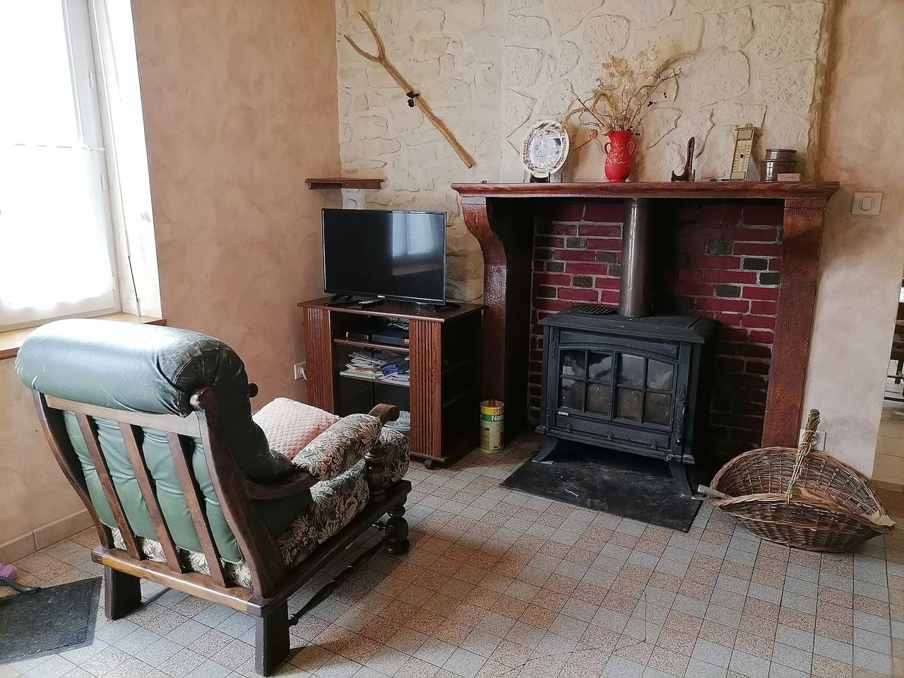 Casa de vacaciones 'Le Gîte du Champ de la Croix' con terraza privada, jardín privado y Wi-Fi in Subligny, Región de Bourges