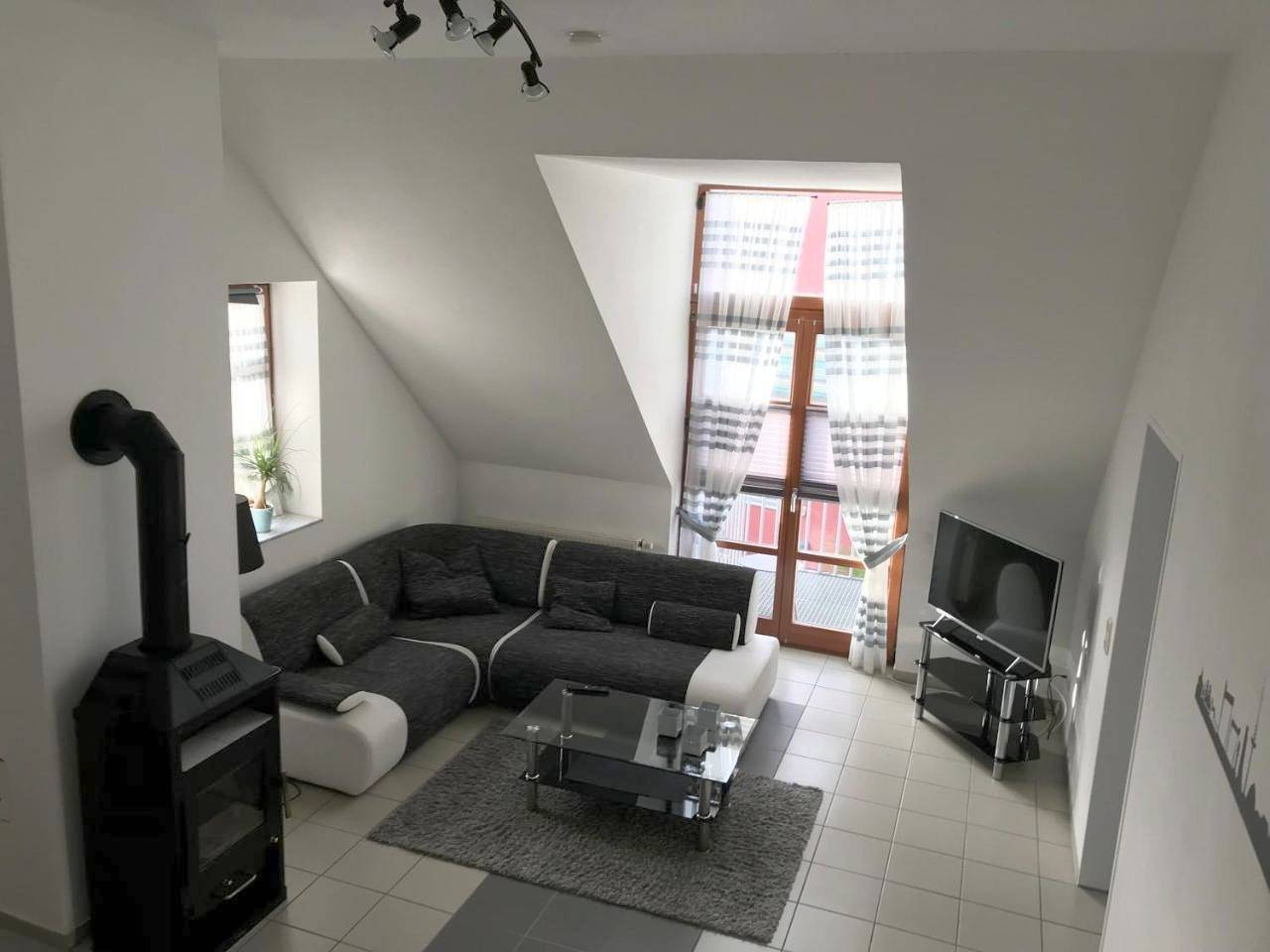 Ganze Wohnung, Two-Bedroom Apartment in Holtenau, Kiel