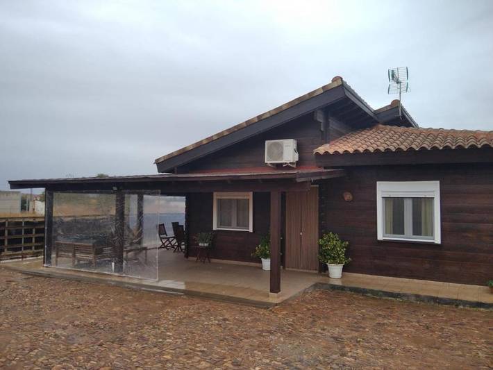 Casa de vacaciones para 8 personas, con vistas además de piscina y jardín, Se admiten mascotas en Provincia de Toledo - 2