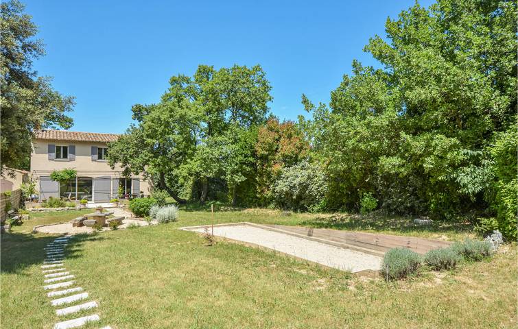 Location de vacances pour 8 personnes, avec terrasse, animaux acceptés à Saint-Rémy-de-Provence - 2