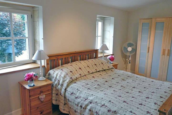 Gîte pour 5 personnes, avec jardin et piscine à Saint-Palais-de-Phiolin - 2