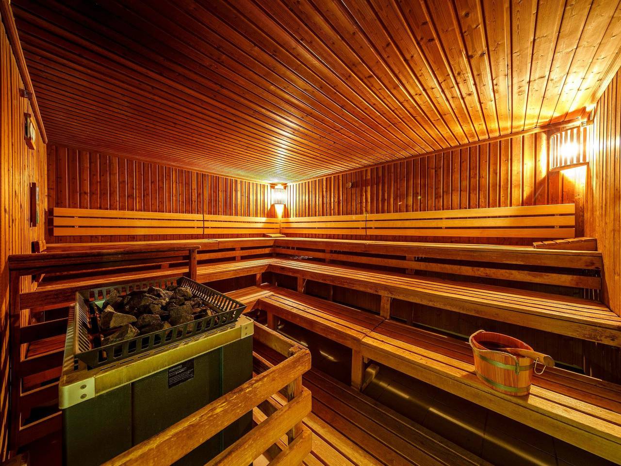 Hotel Sportwelt Radeberg - Doppelzimmer, Dusche, Wc in Radeberg, Oberlausitz Niederschlesien