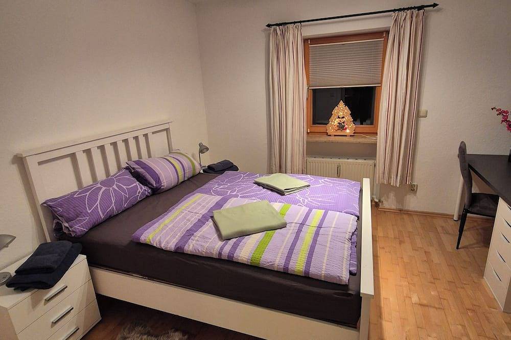 Entire apartment, Quiet, centrally located apartment in the beautiful center of Gmund am Tegernsee. in Gmund, Bavarian Alps