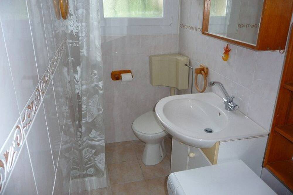 Ganze Wohnung, Appartement pour 4 avec jardin privé, proche plage et commerces - Cavalaire-sur-Mer in Villars-Colmars, Castellane und Umgebung