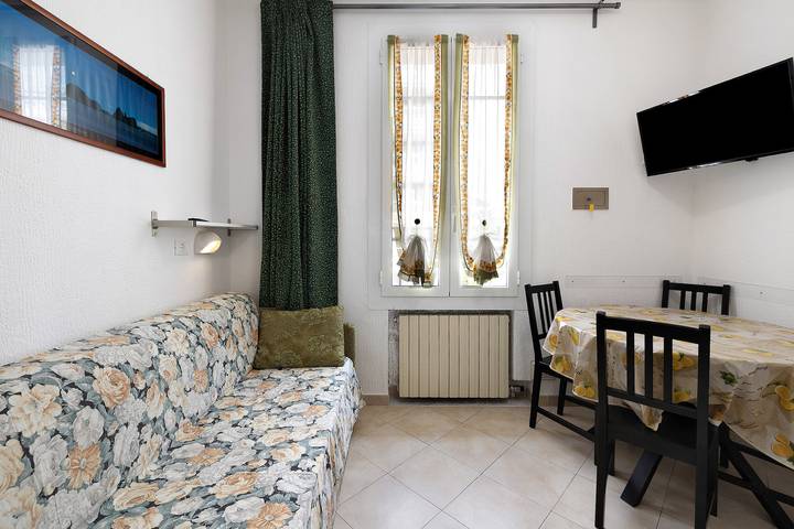 Ferienwohnung für 4 Personen, mit Balkon und Garten in Pietra Ligure Gemeinde - 2