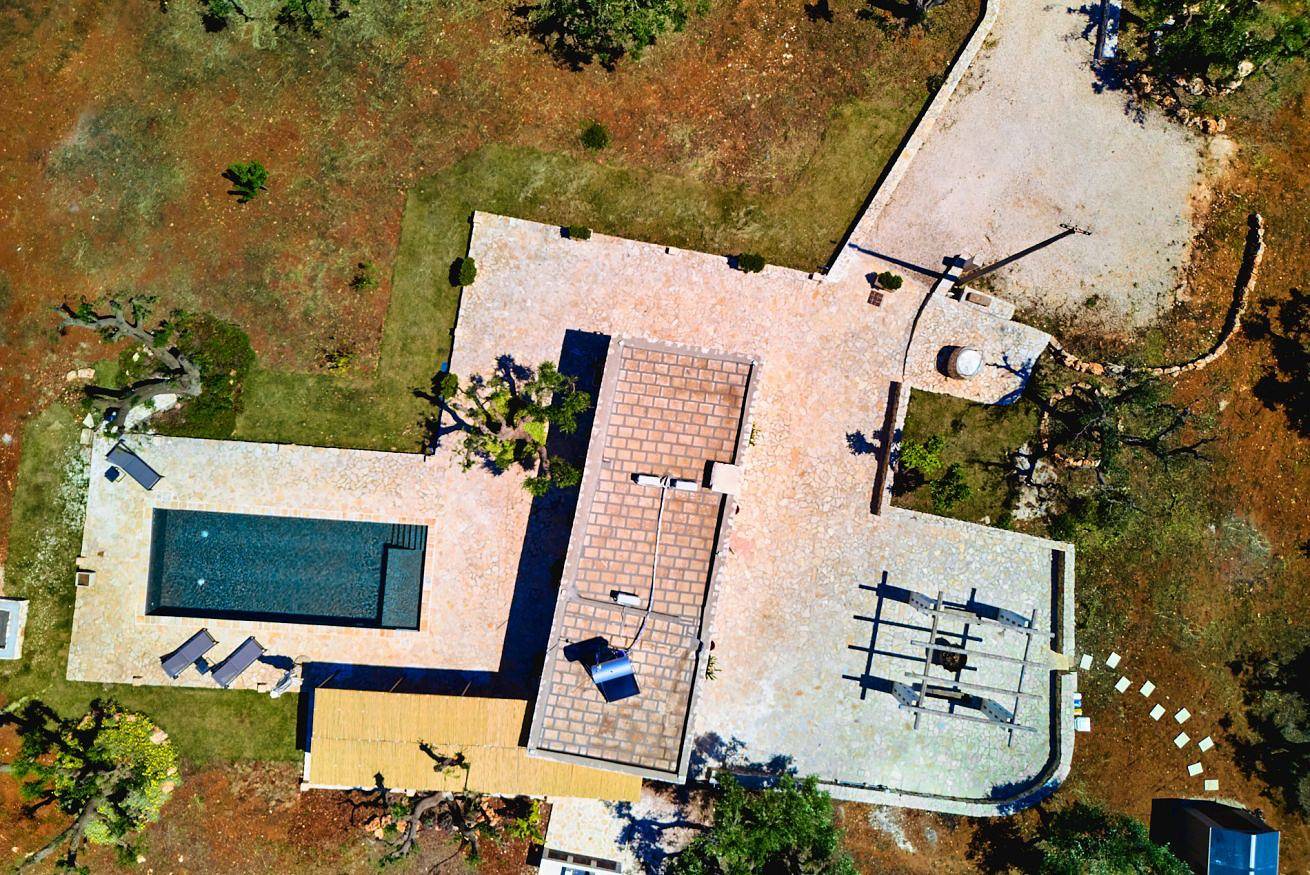 Lamia Danieli piscina privata e relax tra gli ulivi in Ostuni, Salento