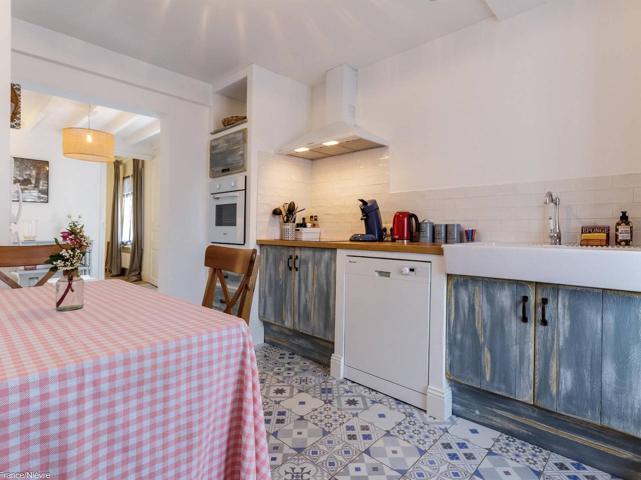 Casa cómoda con terraza privada, se admiten mascotas in Cosne-Cours-sur-Loire, Valle del Loira