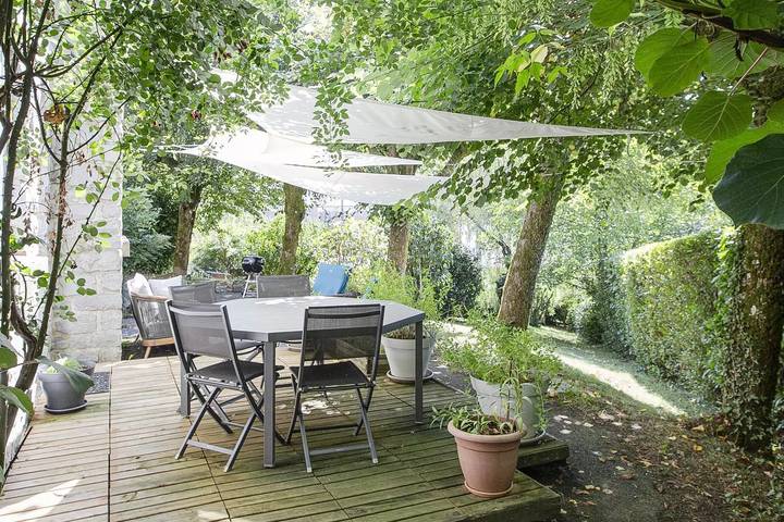 Gîte pour 2 personnes, avec terrasse en Corrèze