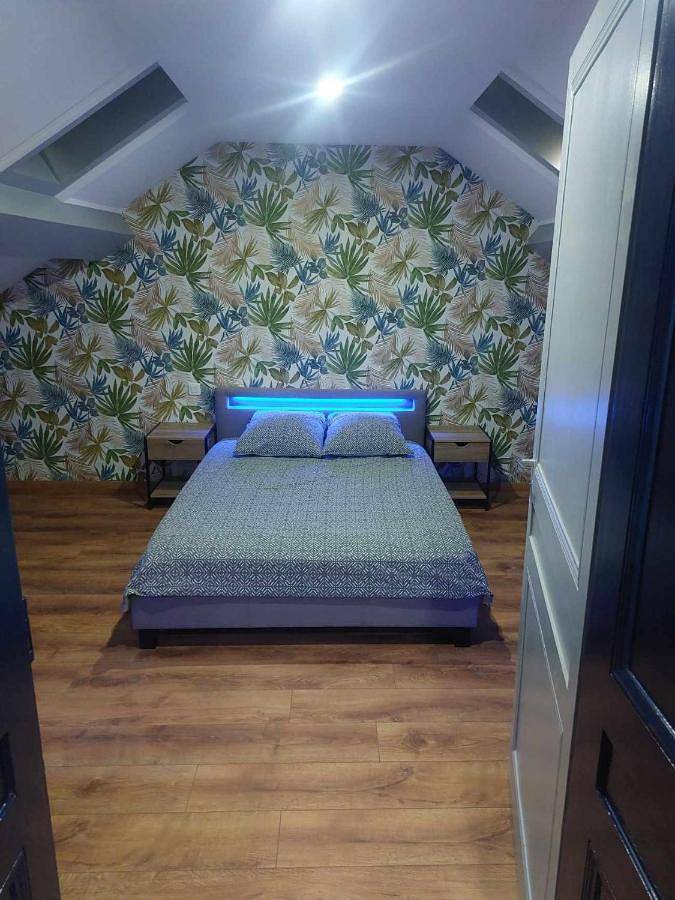 Location de vacances pour 5 personnes à Raddon-et-Chapendu - 3