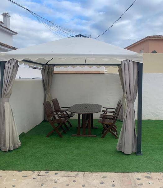 Apartamento para 4 personas, con jardín en Torreguadiaro