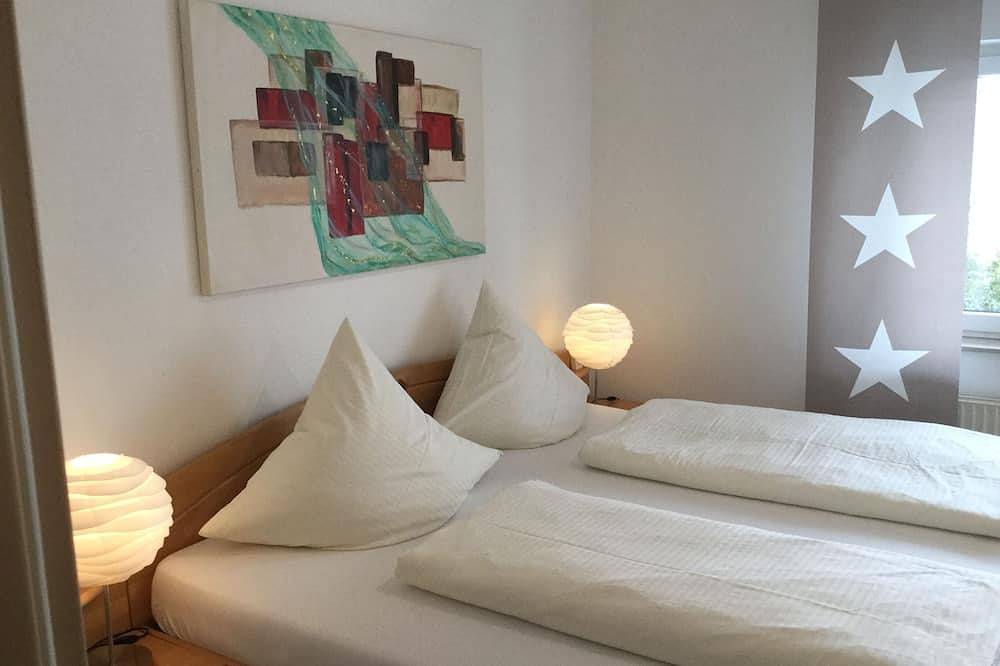 Ganze Wohnung, Exklusive Fewo am Sonnenhang in Willingen (100m bis zur neuen 8er-Sesselbahn) in Willingen, die Mittelgebirge