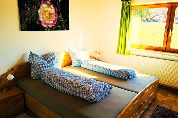 Ferienhaus für 6 Personen, mit Whirlpool und Sauna sowie Garten und Balkon, mit Haustier im Ostallgäu - 4