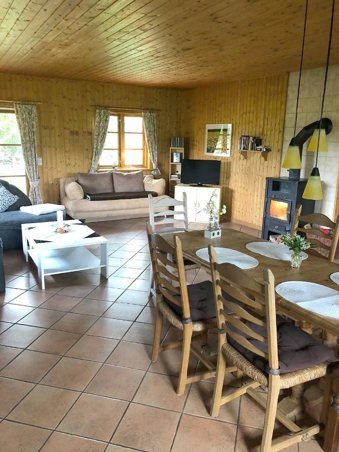 Ferienwohnung für 2 Personen, mit Balkon und Terrasse sowie Garten und Ausblick in Naturpark Aukrug