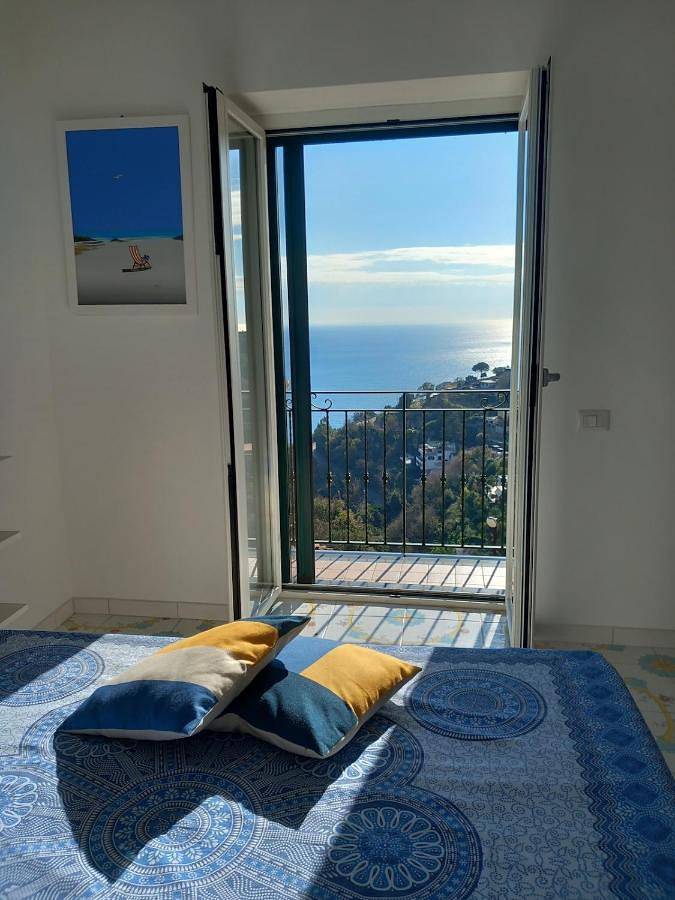 Villa per 5 persone, con Balcone e Terrazza nonché Giardino e Panorama a Vietri sul Mare