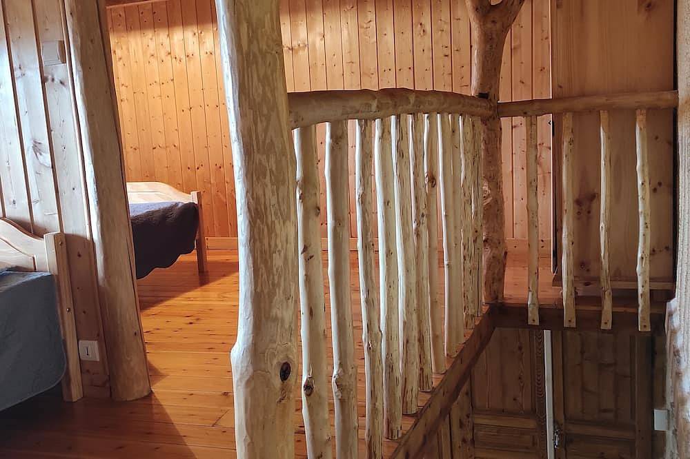 Le gîte du Gadoux, pour des vacances au calme en famille ! in Augerolles, Parc Naturel Régional Livradois-Forez