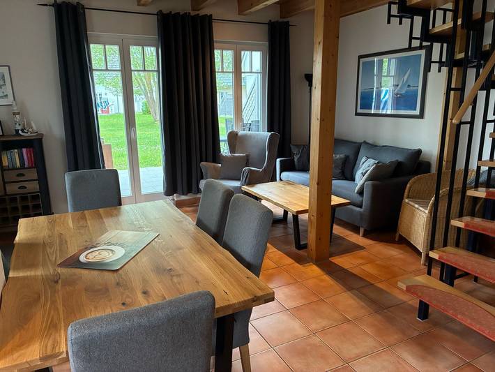 Ferienhaus für 6 Personen, mit Terrasse und Garten