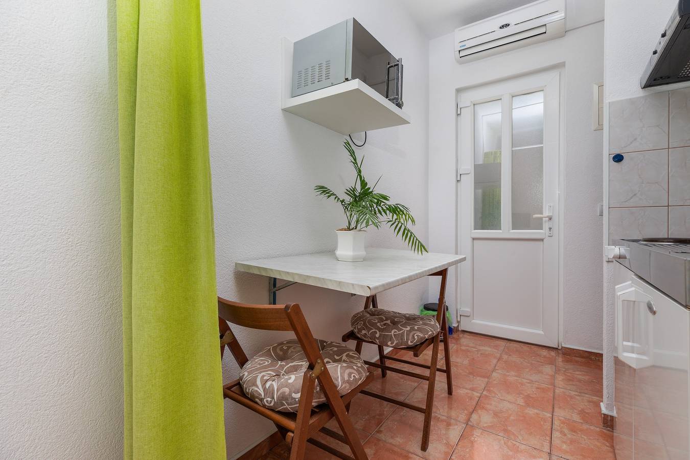 Ganze Wohnung, Studio Appartement am Strand Drasnice, Makarska -a in Drašnice, Makarska Riviera