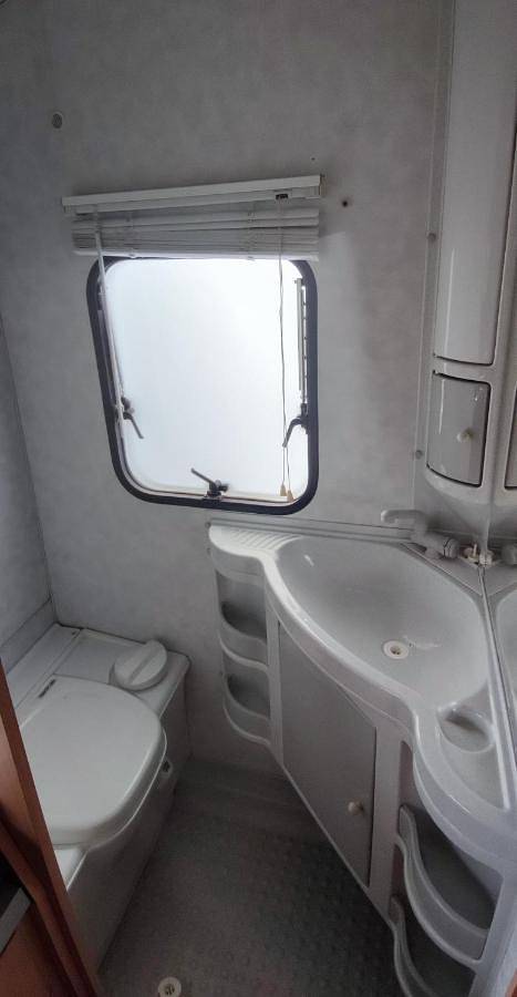 Location de vacances pour 2 personnes, avec vue ainsi que terrasse et jardin, animaux acceptés à Persac - 3