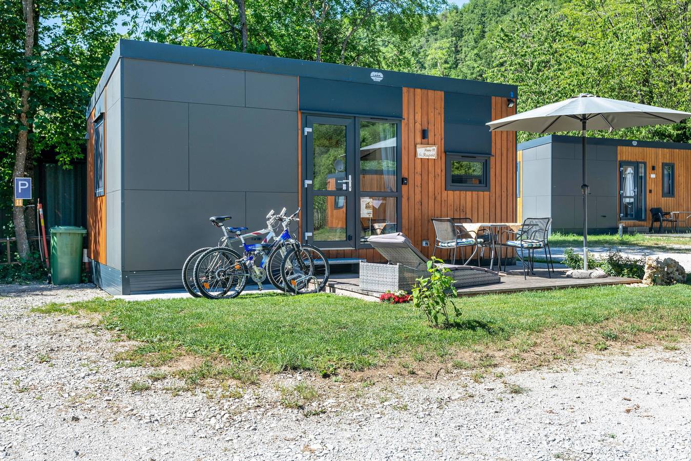 Ganze Ferienwohnung, Tiny Home 'Sankt Rupert Nummer 11' mit privater Terrasse und Klimaanlage in Riedenburg, Altmühltal