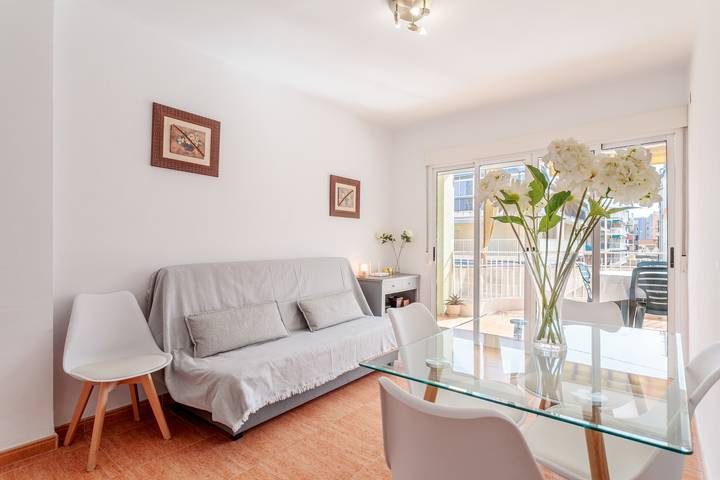 Gîte pour 6 personnes, avec jardin et balcon à Santa Pola - 2