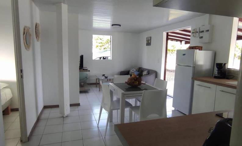 Location de vacances pour 4 personnes, avec jardin et terrasse dans Anse Tarare - 2