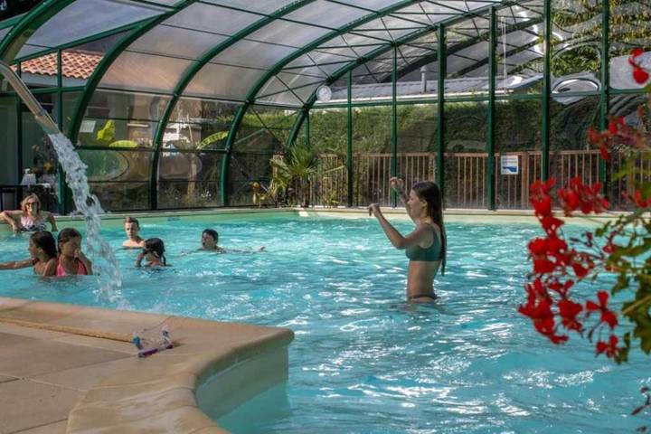 Camping para 4 personas, con piscina y jacuzzi además de sauna y piscina para niños, Se admiten mascotas - 1