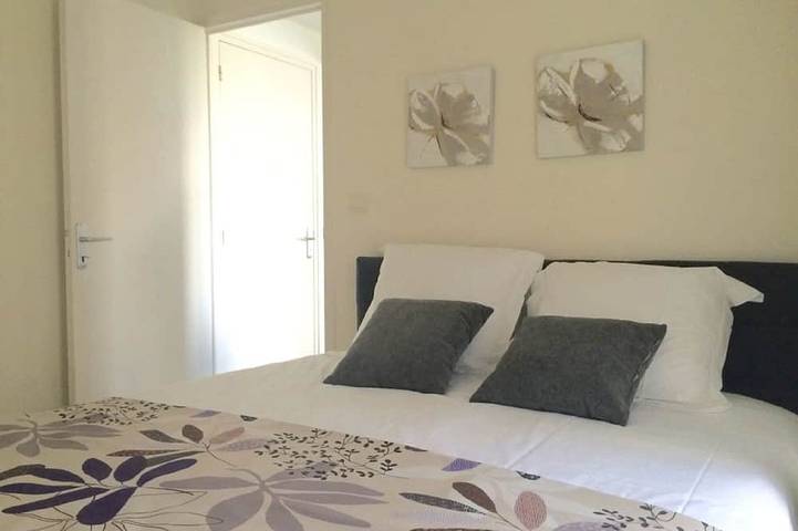 Gîte pour 2 personnes, avec jacuzzi et terrasse ainsi que jardin et sauna à Laon - 3