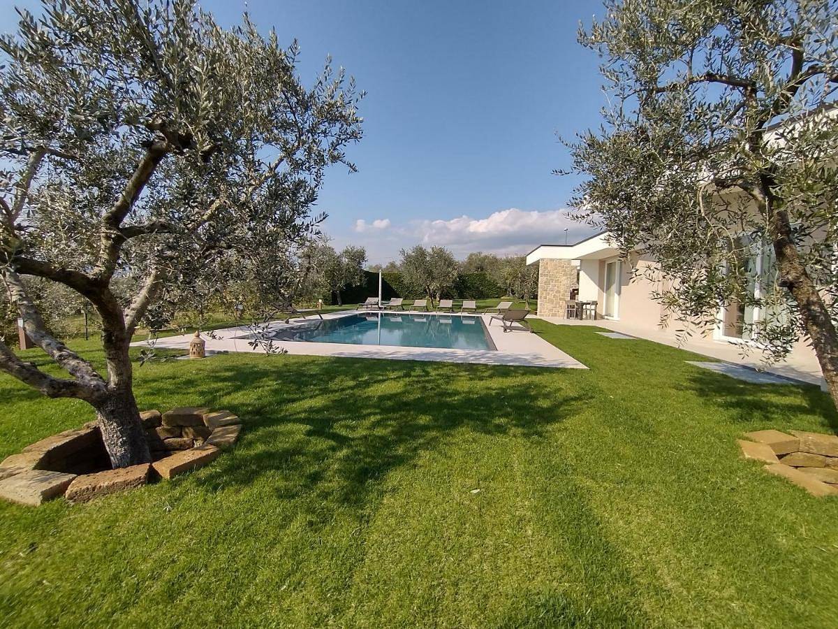 La Rondinella Apartments in Calmasino, Bardolino