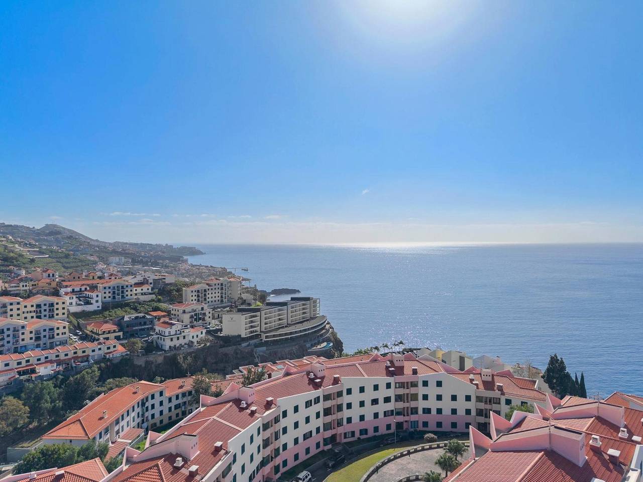 Apartamento entero, Casa Lobos - T3 em Câmara de Lobos com Vista Mar e Jardim in Câmara de Lobos, Isla de Madeira